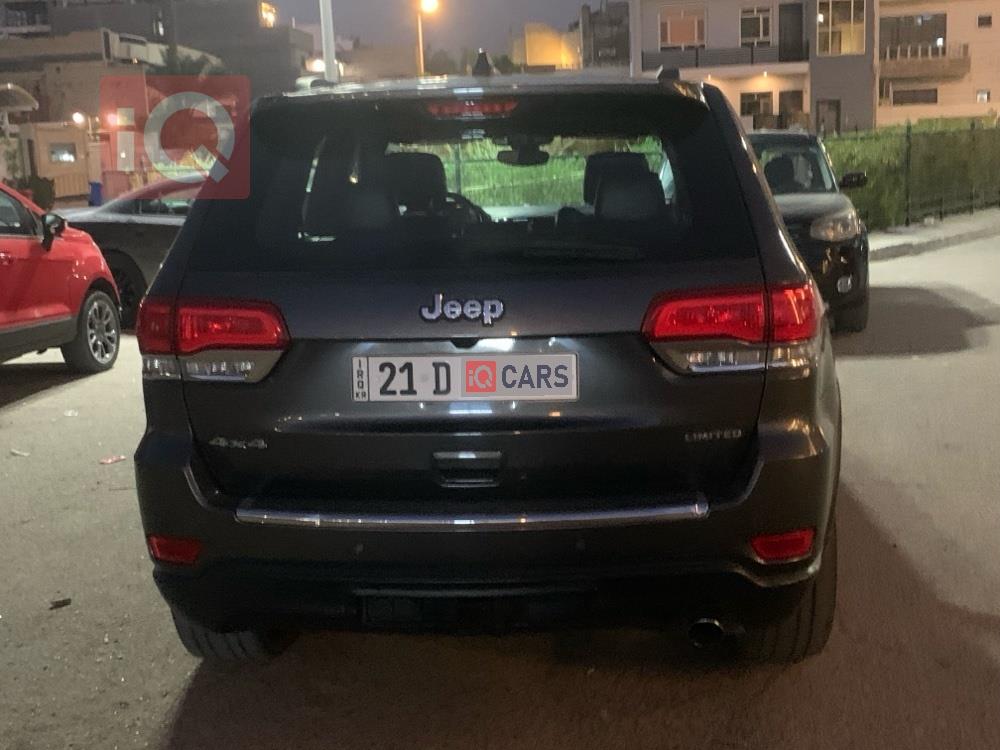 جیپ گراند شیرۆکی